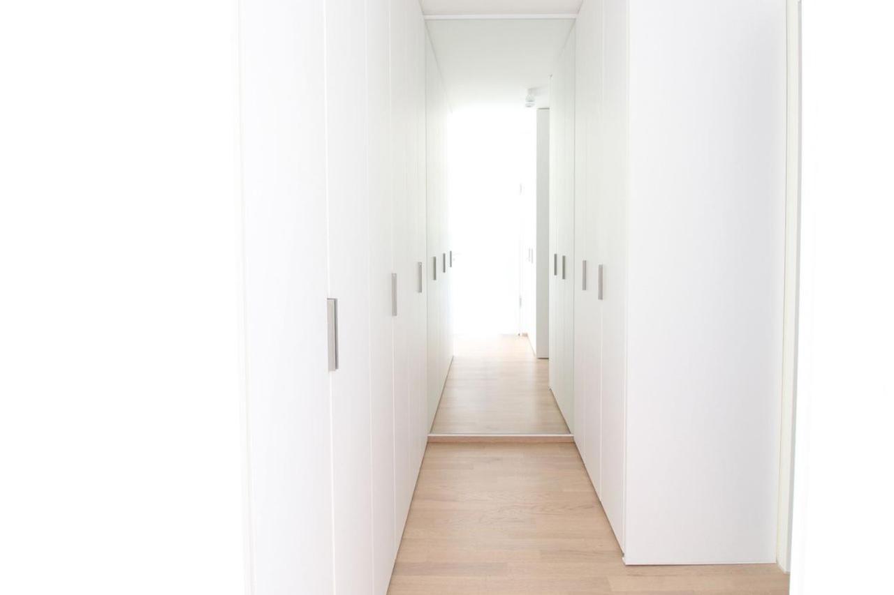 Apartment Close To Fair, Main Station And Airport
